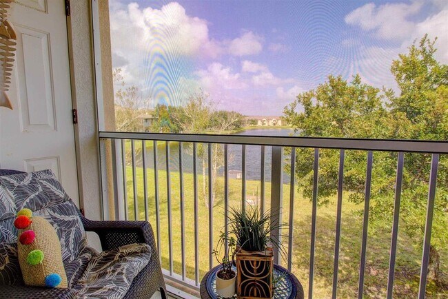 Building Photo - 2344 Golden Lake Loop