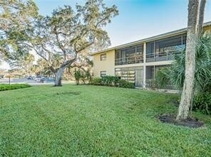 Building Photo - 400 18th St