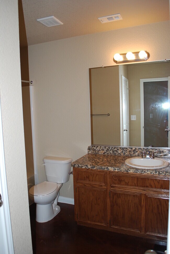 Building Photo - 1514 Dakota Trce