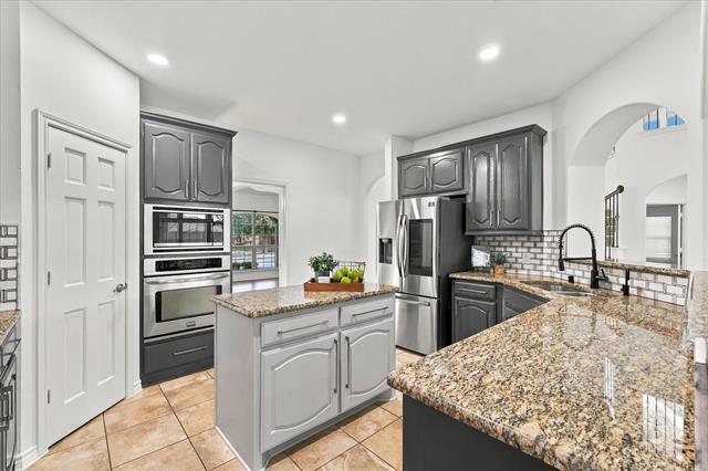 Building Photo - 1329 Bateman Ln