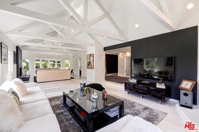 Building Photo - 3063 Deep Canyon Dr