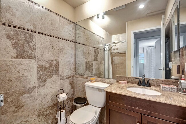 Building Photo - 288 Tuscany Ln