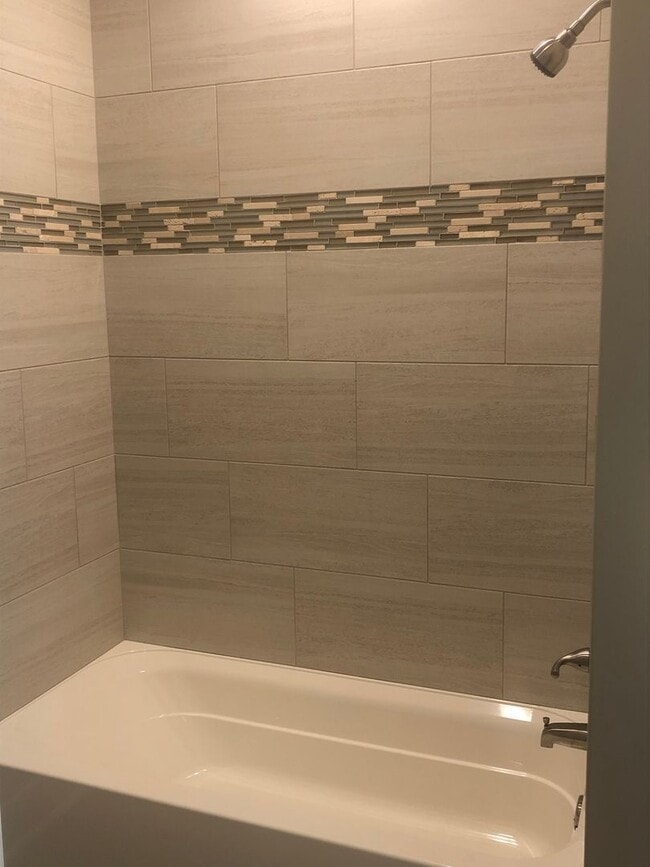 Building Photo - 3 Bedroom Home in Valley View PRE LEASE