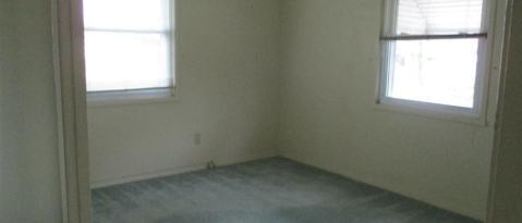 Building Photo - 3907 Memorial Dr