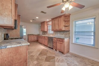 Building Photo - 4710 Willowbend Blvd