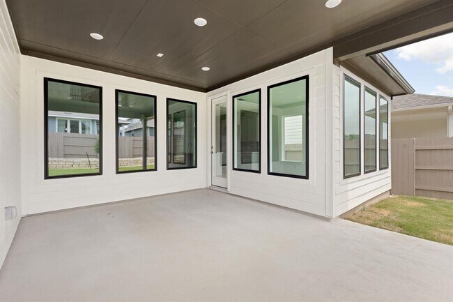 Building Photo - 9509 Boathouse Dr