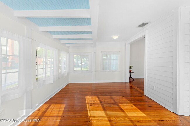 Building Photo - 1804 Tangerine St