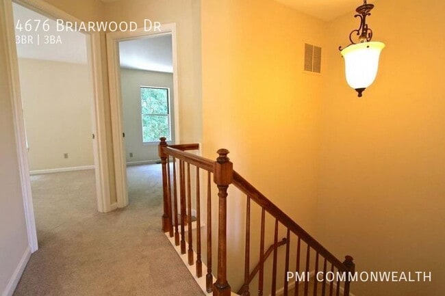 Building Photo - 4676 Briarwood Dr