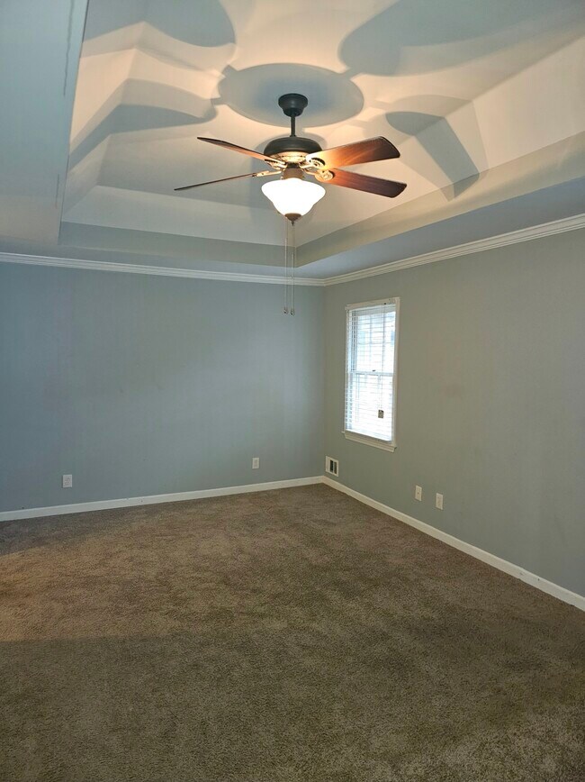 Building Photo - 270 Huckleberry Ln