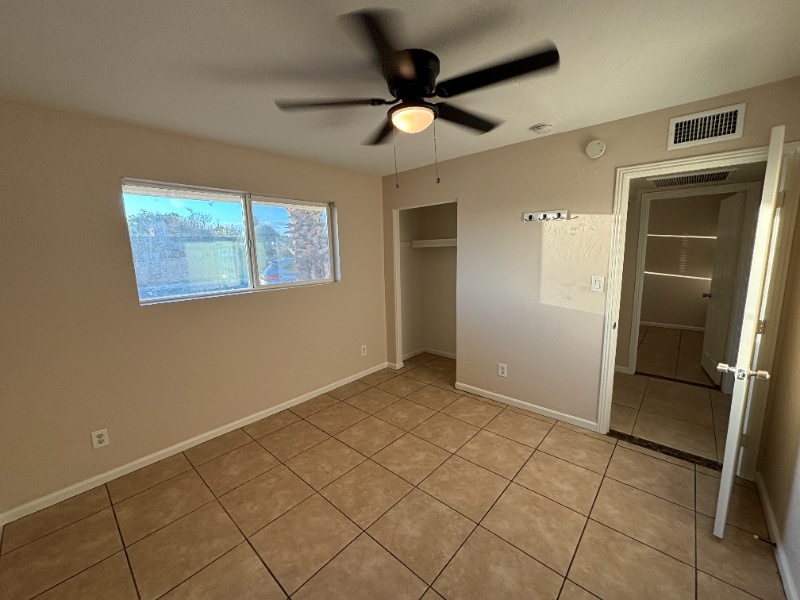 Building Photo - 8527 N 31st Dr
