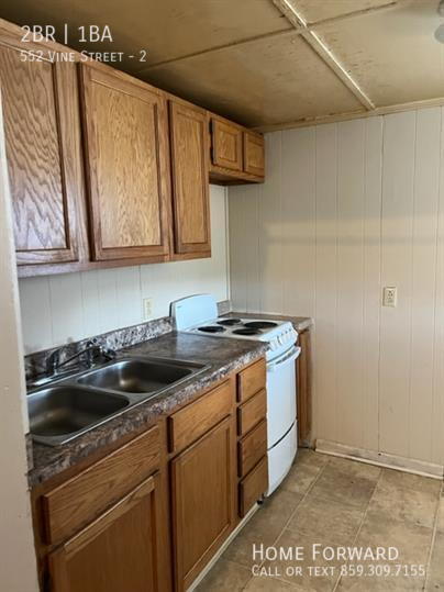 Building Photo - 552 Vine St