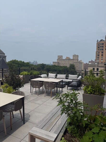 Terrace attached to lounge 2 - 100 Claremont Ave