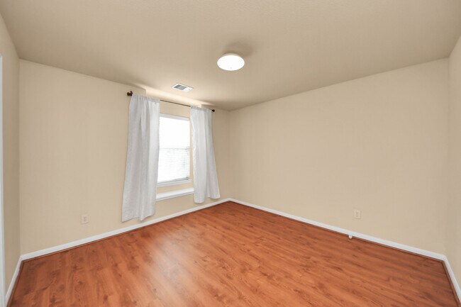 Building Photo - 8106 Montague Manor Ln