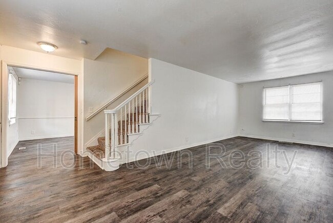 Building Photo - 917 NE 81st St