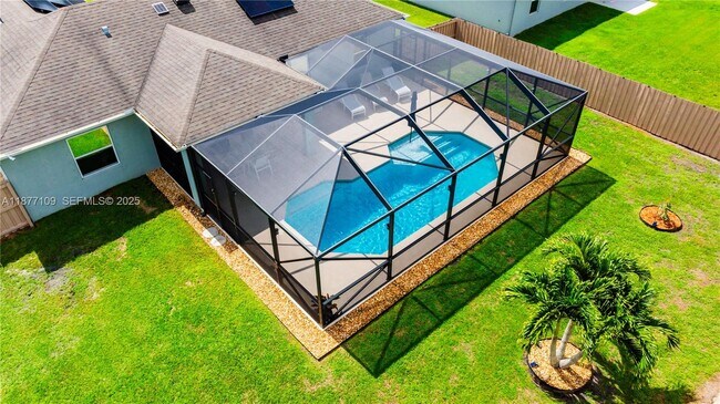 Building Photo - 3158 SW Centamino St