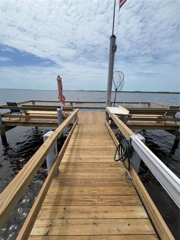 Building Photo - 14459 River Beach Dr