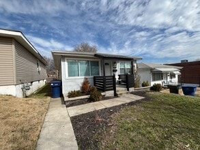 Building Photo - Section 8 welcome