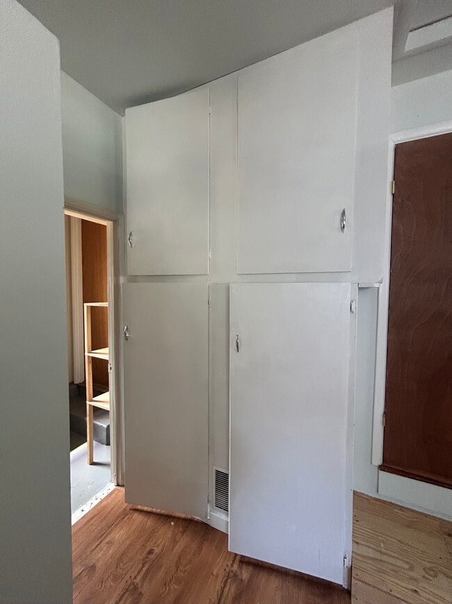 Building Photo - 1618 Querida Dr
