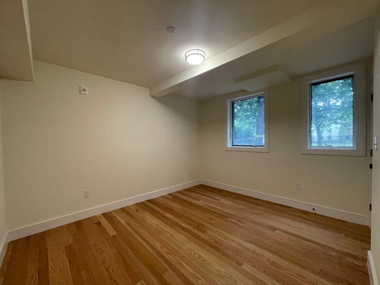 Building Photo - 64 Cameron Ave