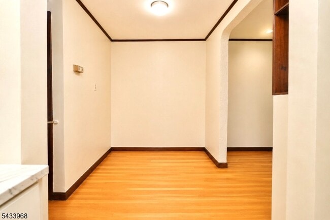 Building Photo - 15 Carpenter Terrace N