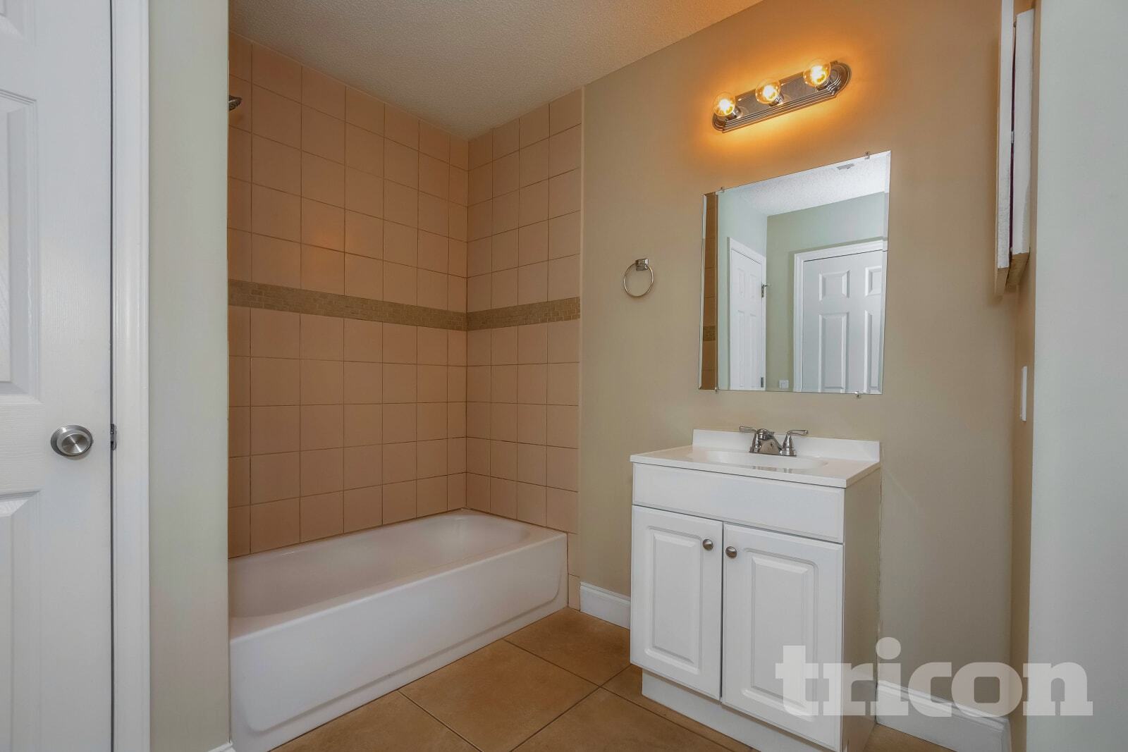 Building Photo - 3226 Twin Falls Ln