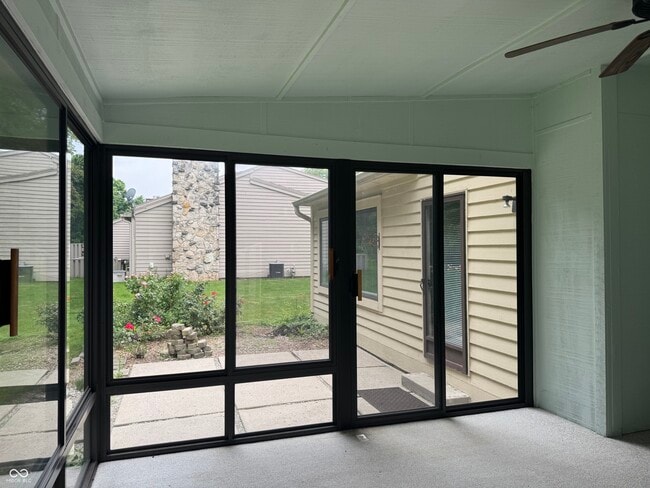 Building Photo - 329 Sandbrook Dr