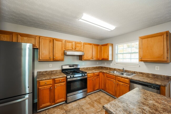 Building Photo - 2610 Patriots Rd