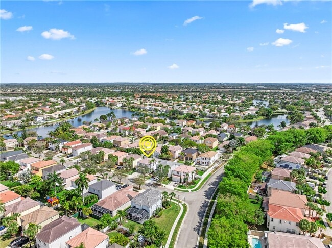 Building Photo - 547 NW 157th Ln