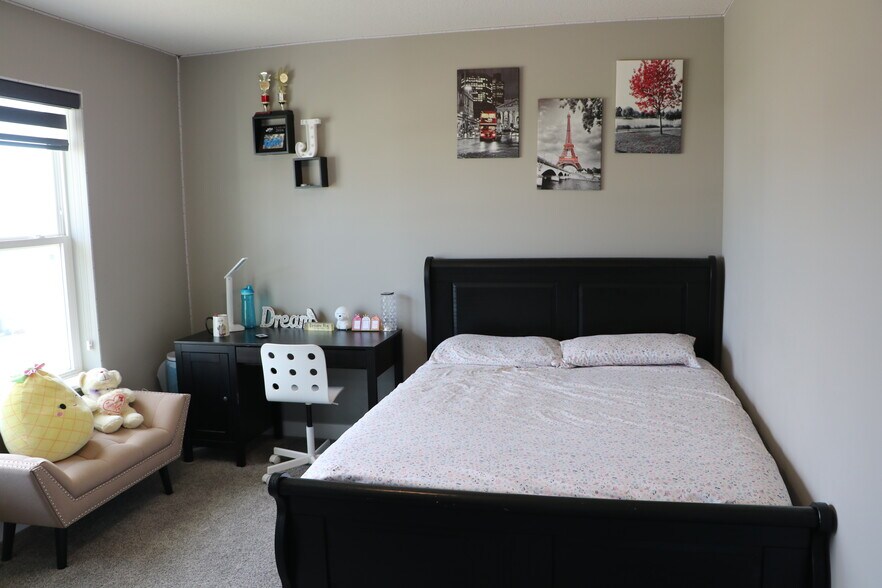 Building Photo - 8180 180th St W