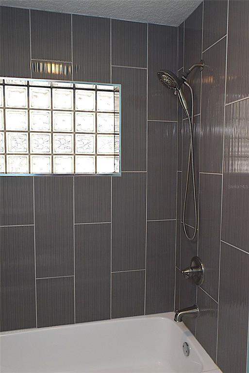 Building Photo - 2009 Branch Tree Ln