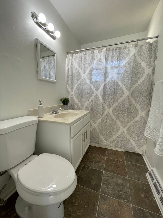 Building Photo - Two bedroom Duplex
