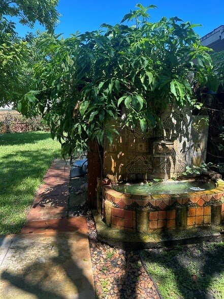 Building Photo - 431 S M St