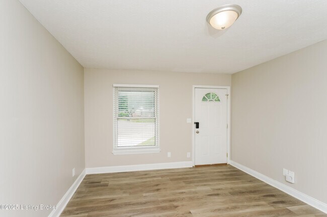 Building Photo - 10901 Altsheler Pl