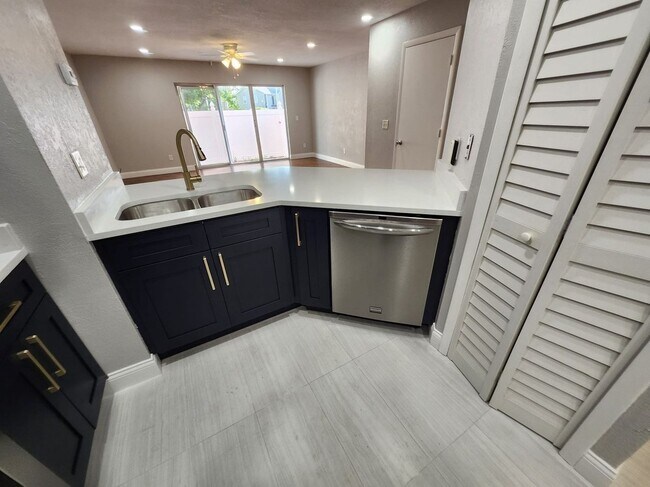 Building Photo - 4815 Walden Cir