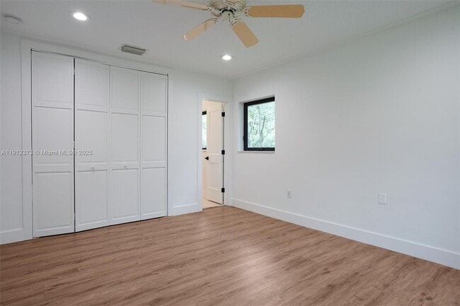 Building Photo - 6230 SW 112th St