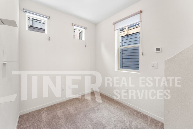 Building Photo - 266 Box Lane-