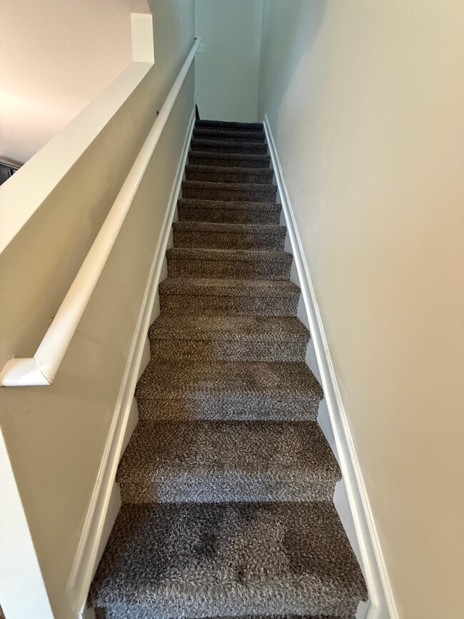 Building Photo - 8506 Quarton Dr