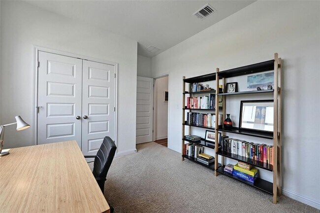 Building Photo - 8100 Mandela Bend