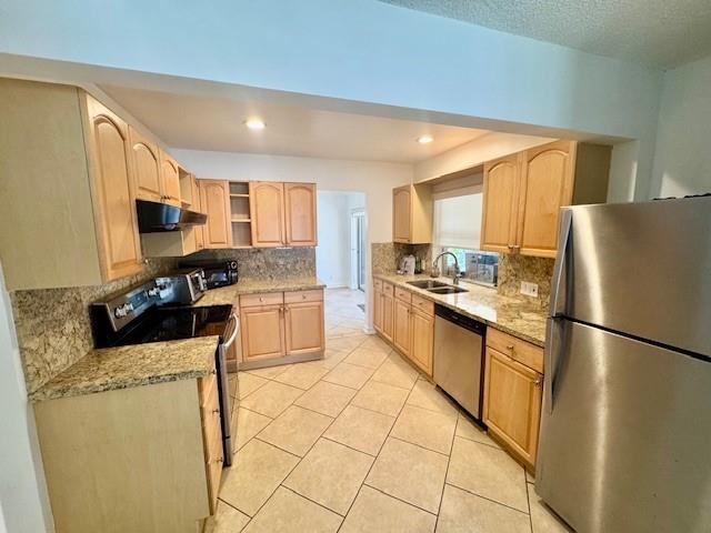 Building Photo - 3720 Coral Hills Dr