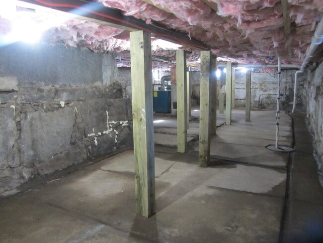 Building Photo - 59 Western Ave