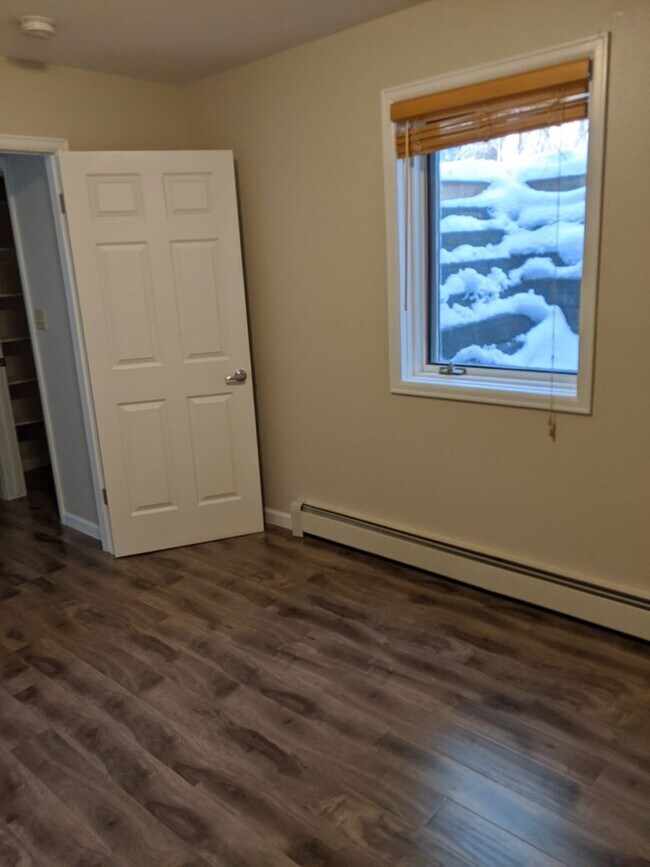 Building Photo - Updated 1BR Condo at the Edge of Boulder – Private Patio & Parking!