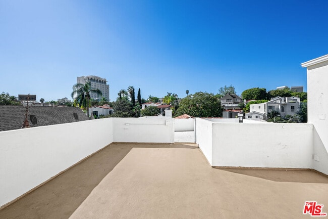 Building Photo - 500 Smithwood Dr