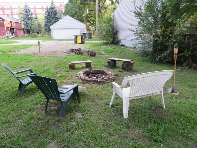 Building Photo - 1125 Wilt St