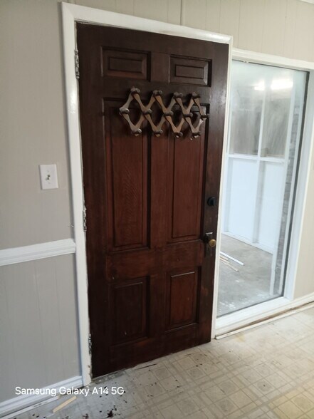 Building Photo - 1522 Monaco Dr