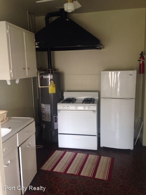 Building Photo - 1 br, 1 bath House - 2432 Creswell Unit 4