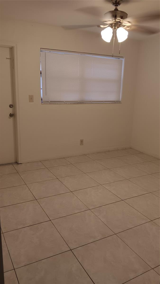 Building Photo - 4169 SW 67th Ave