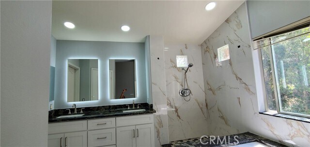 Building Photo - 8226 E White Fir Ln