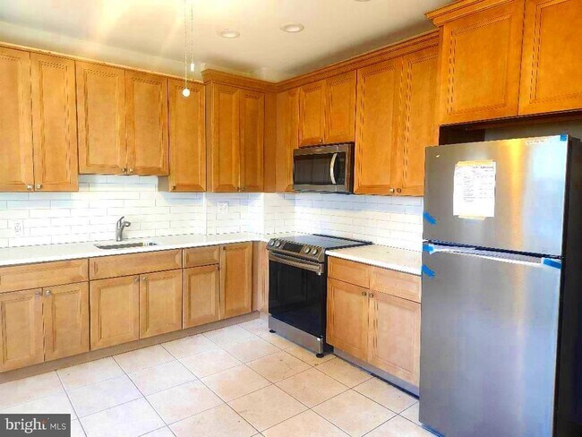 Building Photo - 212 Mulberry St