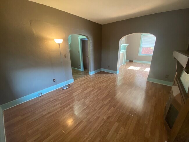 Building Photo - 508 Dick St