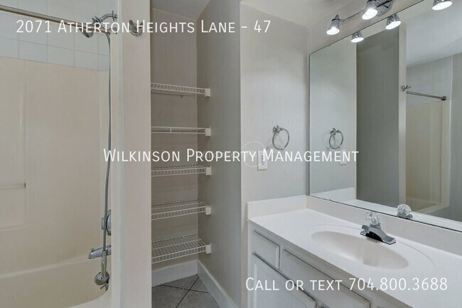 Building Photo - 2071 Atherton Heights Ln